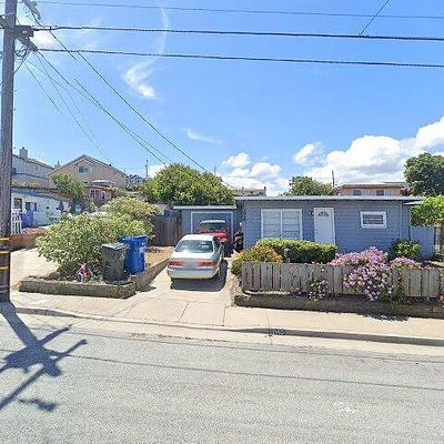 1048 Elm Ave, Seaside, CA 93955