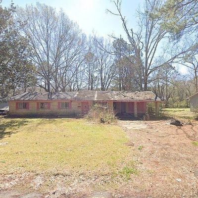 1051 Deryll St, Jackson, MS 39212