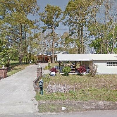 106 N Glenburnie Rd, New Bern, NC 28560