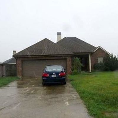 109 Country Mile Dr, Youngsville, LA 70592