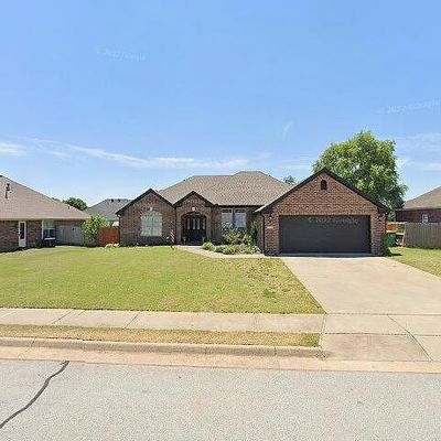 109 Hoss St, Centerton, AR 72719