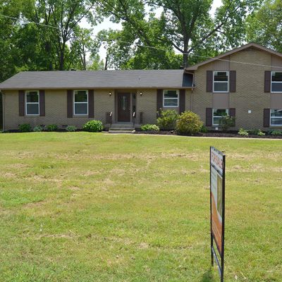 109 Southburn Dr, Hendersonville, TN 37075