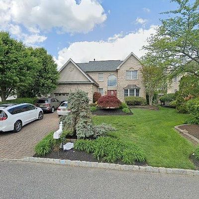 110 Augusta Dr, Moorestown, NJ 08057