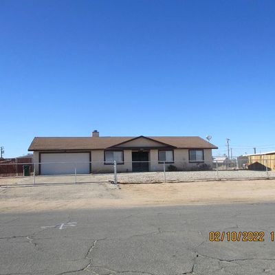 11020 Moki Rd, Apple Valley, CA 92308