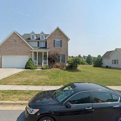 112 Botecelli Ct, Martinsburg, WV 25403