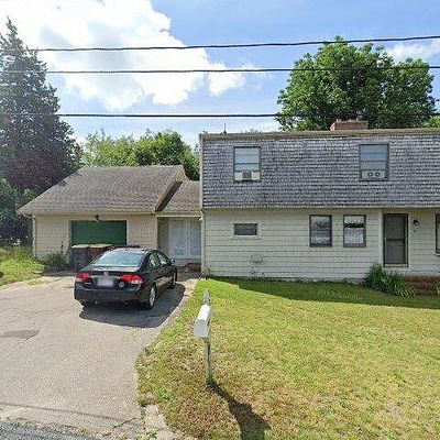 10 Pleasant St, Acushnet, MA 02743