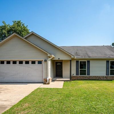 1001 Latigo Trl, Jacksonville, AR 72076