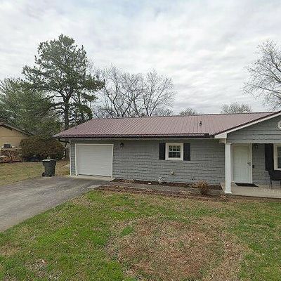 121 Indiana Ave, Pigeon Forge, TN 37863