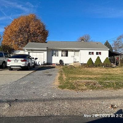 127 2 Nd Ave, Brentwood, NY 11717