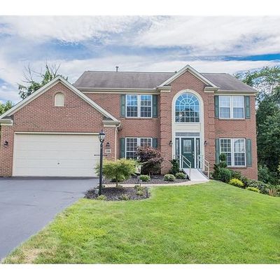 128 Cherrywood Dr, New Kensington, PA 15068