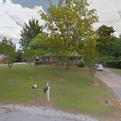 128 E Forest Dr, Union, SC 29379