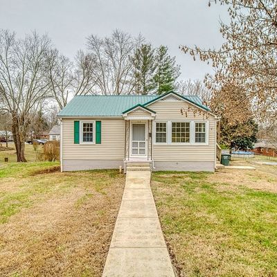 113 Sims St, Sparta, TN 38583