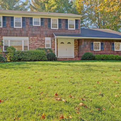 15 Hearthstone Dr, Manalapan, NJ 07726