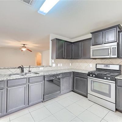 1509 Treeta Trl, Kyle, TX 78640