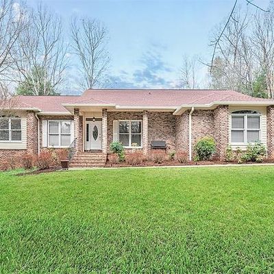 151 Sweetwater Hills Dr, Hendersonville, NC 28791