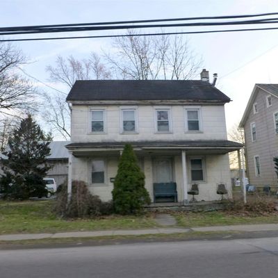 152 W Main St, Leola, PA 17540