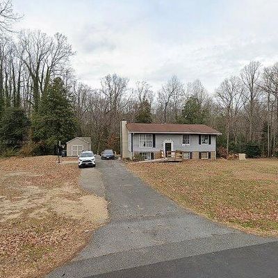 15400 Homeland Dr, Hughesville, MD 20637