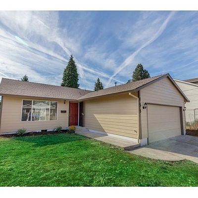 155 W Fairfield St, Gladstone, OR 97027