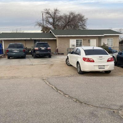 15908 Pine St, Hesperia, CA 92345