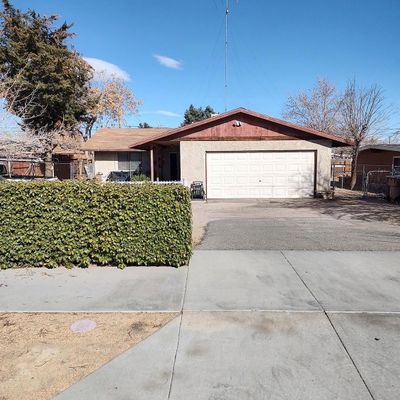 16094 Spruce St, Hesperia, CA 92345