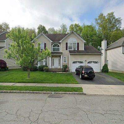 14 Kara Ct, Matawan, NJ 07747