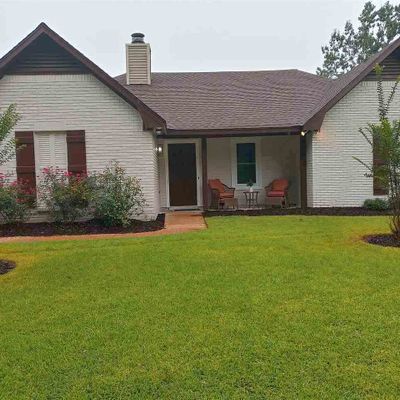 140 N Lakeside Ct, Richland, MS 39218