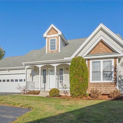 140 Thistle Pond Dr, Bloomfield, CT 06002