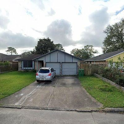 1422 Epsilon St, Pasadena, TX 77504