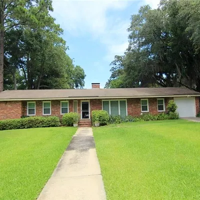 1428 S Camden Cir, Savannah, GA 31406