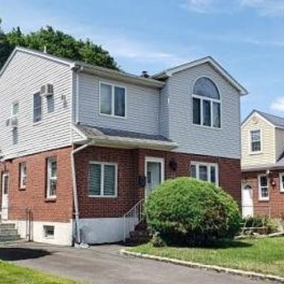 19 Gerard Ave, New Hyde Park, NY 11040