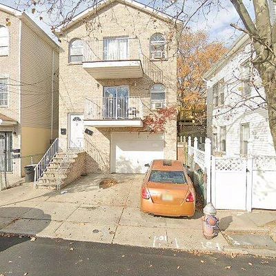 19 Parnell Pl, Jersey City, NJ 07305