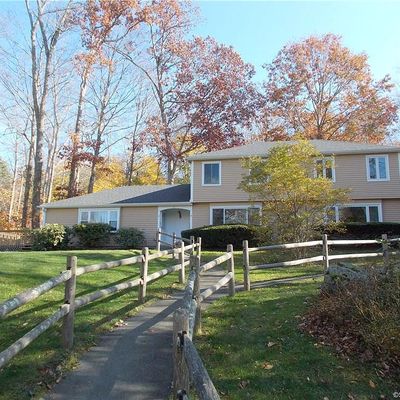 20 Comstock Ave, Ivoryton, CT 06442