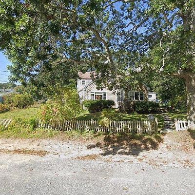 20 Sunset Ter, Hyannis, MA 02601