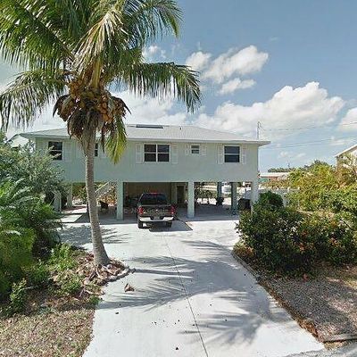 17257 Dolphin St, Summerland Key, FL 33042