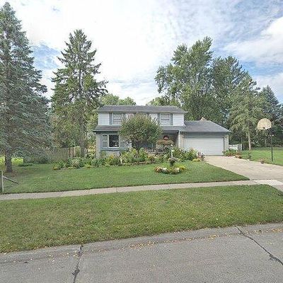 17261 Bell Creek Ln, Livonia, MI 48152