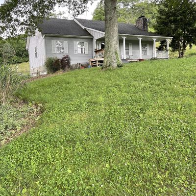 176 Granville Hwy, Chestnut Mound, TN 38552