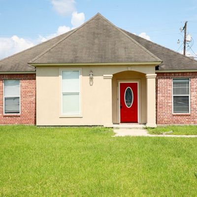 18051 Martha Dr, Zachary, LA 70791