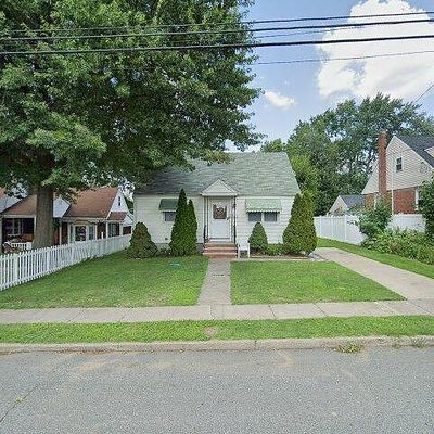 233 Rudolph Ave, Elmwood Park, NJ 07407