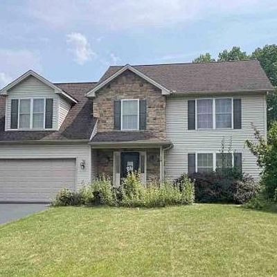 24 Westgate Dr, Mount Holly Springs, PA 17065