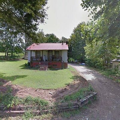 246 Marion St, Marion, NC 28752