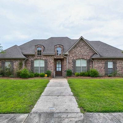 247 Bellamy Ct, Flowood, MS 39232