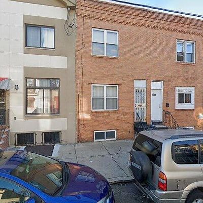 2548 S 7 Th St, Philadelphia, PA 19148