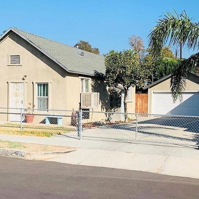 209 N Orange Ave, Rialto, CA 92376