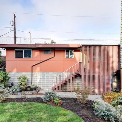 2112 Rucker Ave, Everett, WA 98201