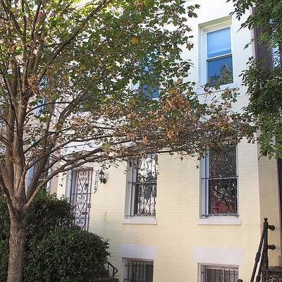 2126 Newport Pl Nw, Washington, DC 20037