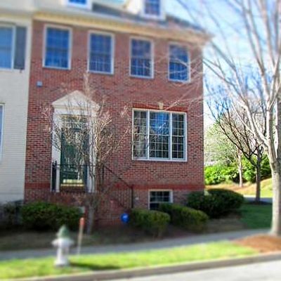 213 Deer Meadow Ln, Rockville, MD 20850