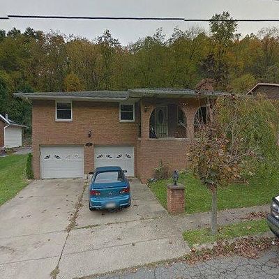 215 Basil Dr, Weirton, WV 26062