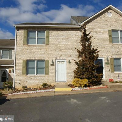 215 Waterbrook Ct, Woodstock, VA 22664