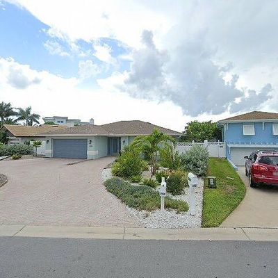 2199 Louisa Dr, Belleair Beach, FL 33786