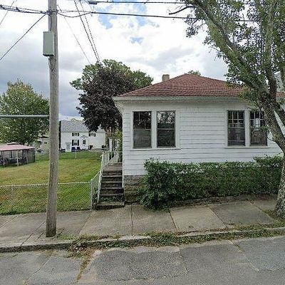 22 Queen St, Fall River, MA 02724